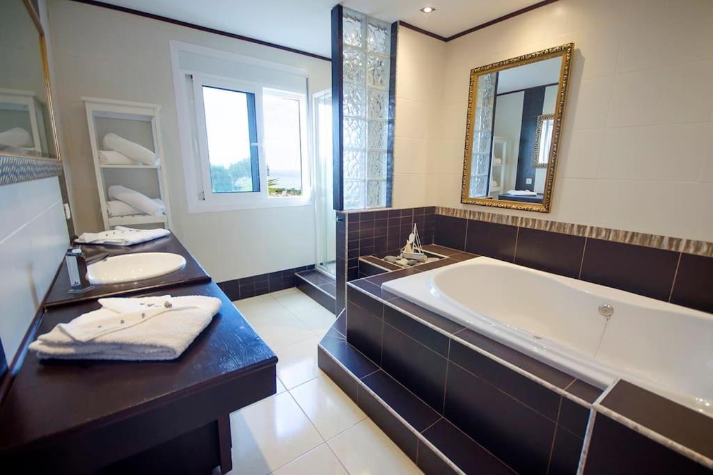 Luxe Villa With Private Pool, Jacuzzi And Spectacular Views Costa Adeje  Exterior foto
